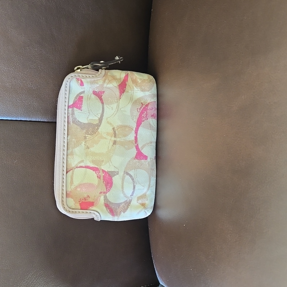 Coach Women's Wallet - Picture 2 of 7